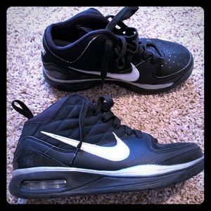Black Nike Basketball Shoes